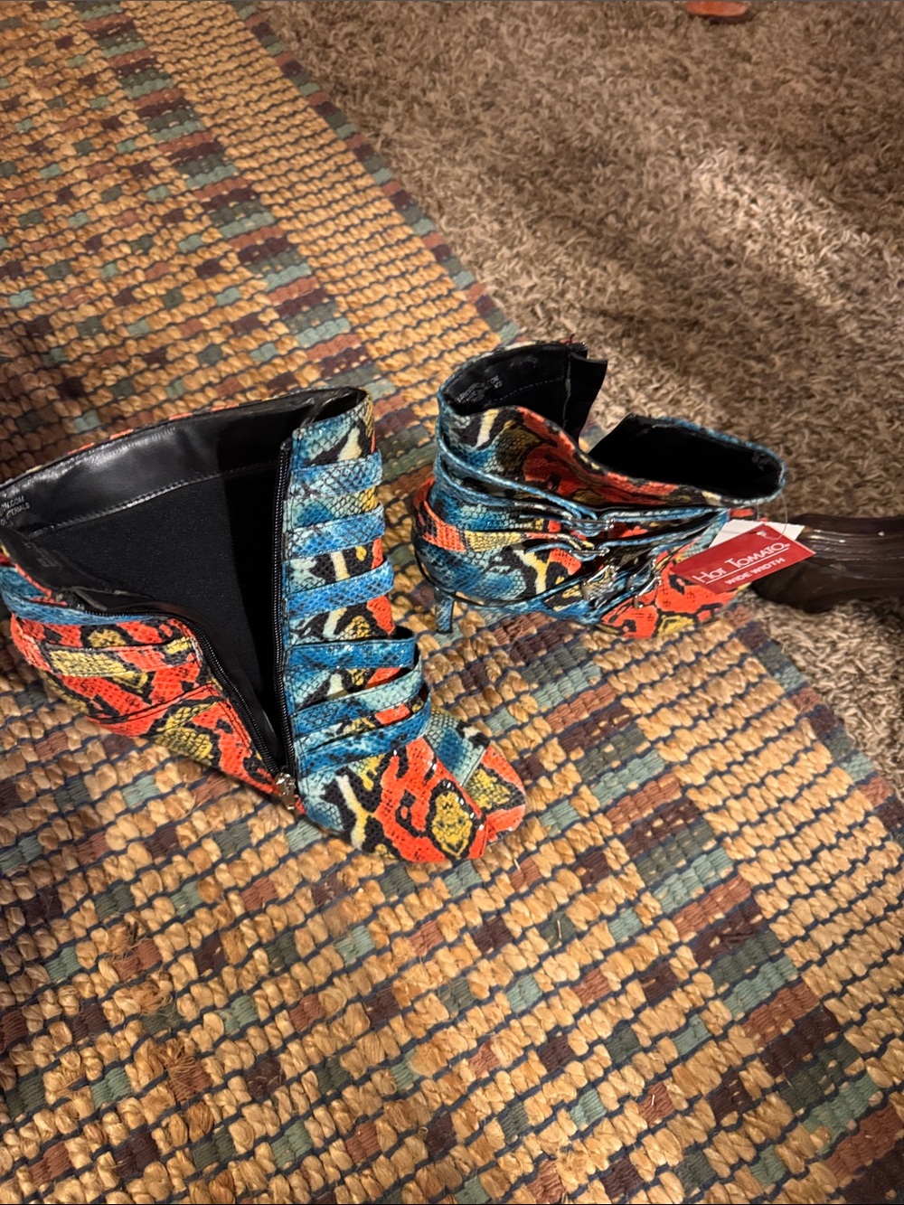 Hot Tomato NWTs Multicolor Snakeskin-Print Ankle Boots in Blue & Orange Sz 12W - Picture 5 of 6